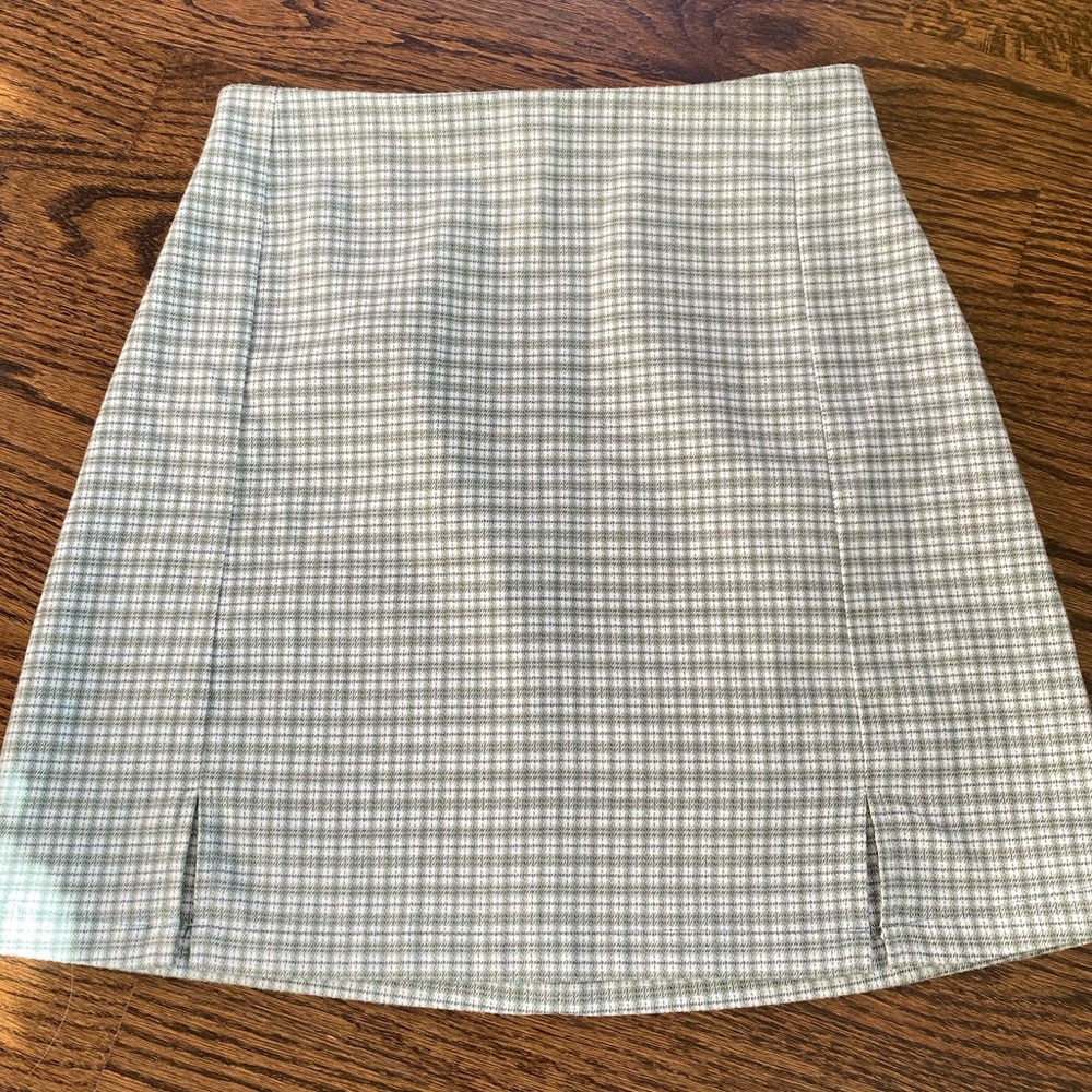 Brandy Melville green skirt